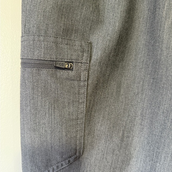 FIGS Graphite Zamora Jogger Scrub Pants Size MP - Picture 4 of 7
